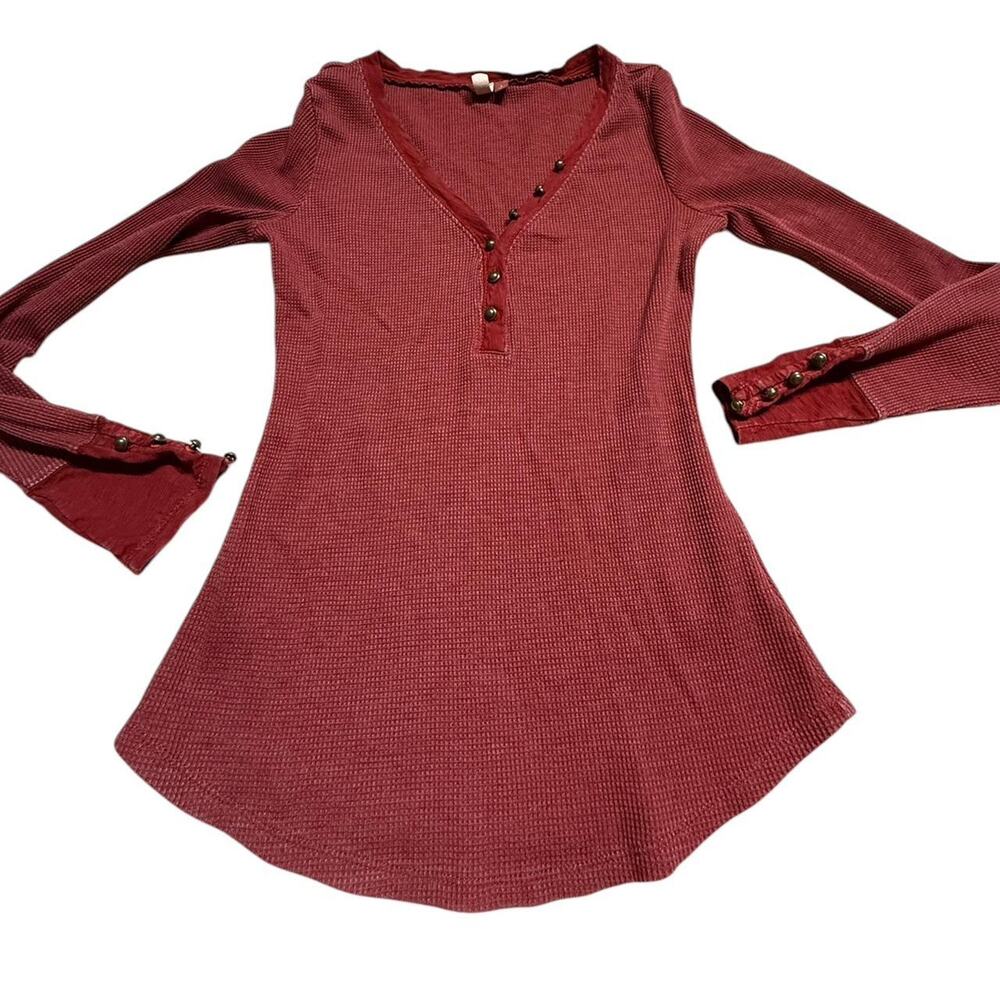 Pilcro long sleeve henley red top womens small